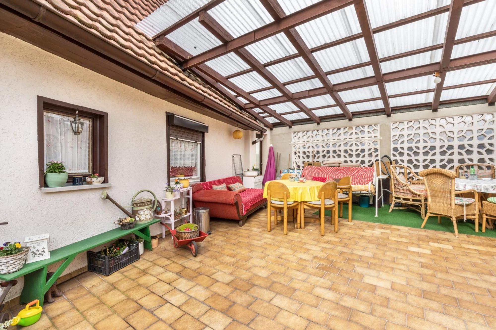 Apartmenthaus Ferienwohnungen Sila Вайнштадт Экстерьер фото