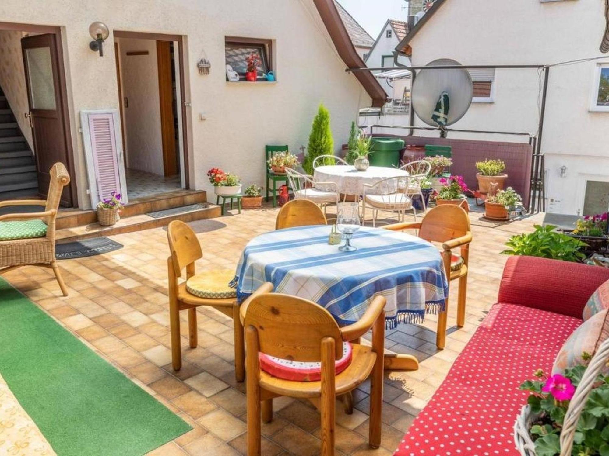 Apartmenthaus Ferienwohnungen Sila Вайнштадт Экстерьер фото
